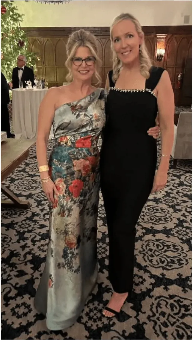 Two clients at a black tie evening